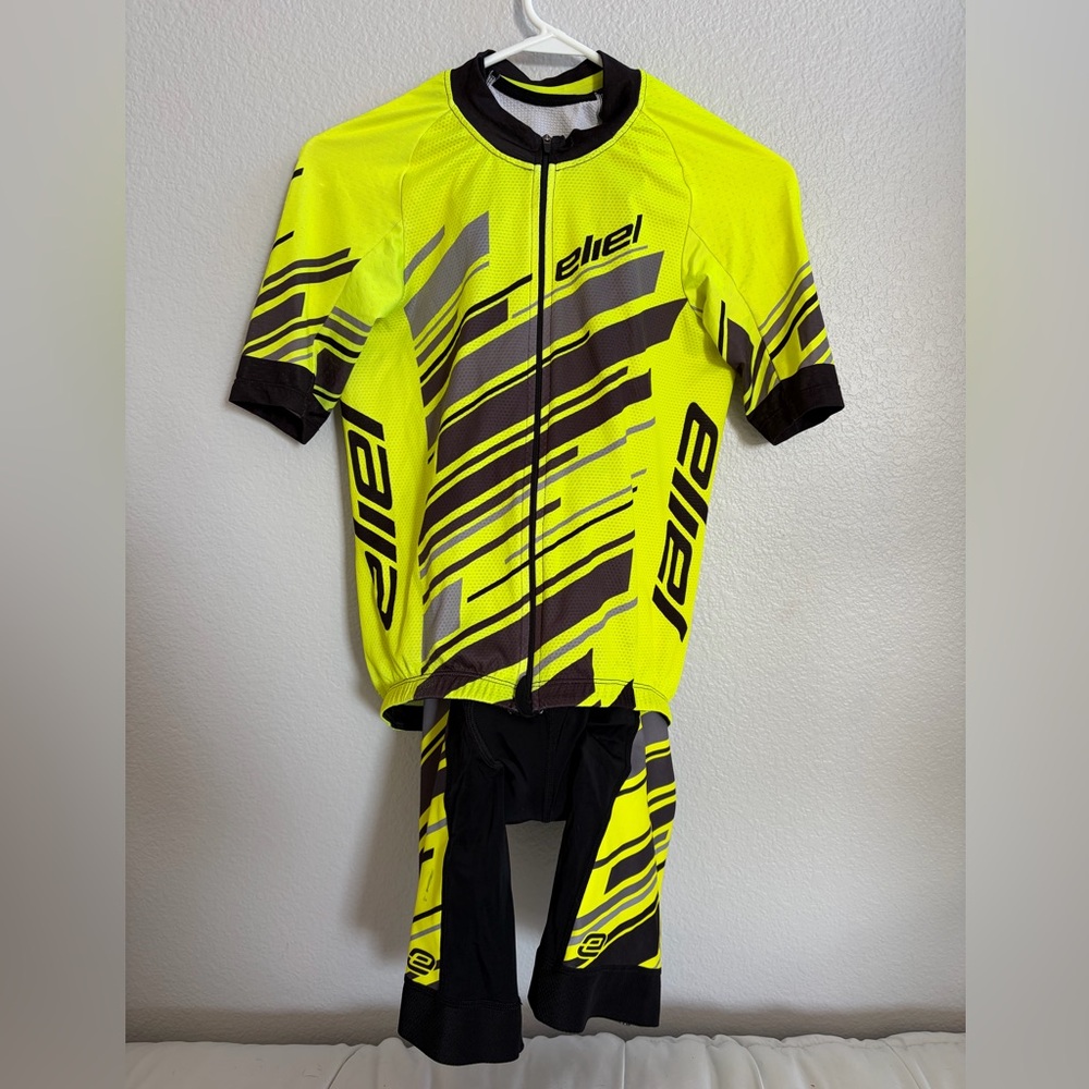 Eliel men’s cycling kit